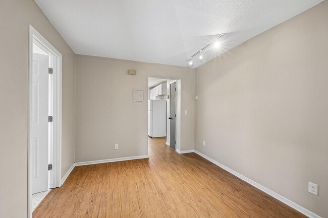 Building Photo - 17256 Kenyon St NE