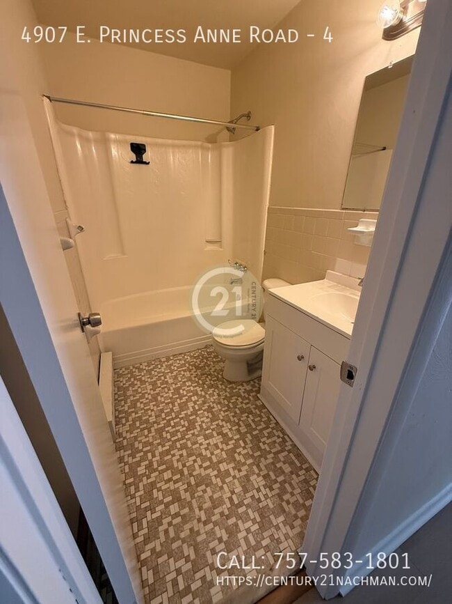 Building Photo - 4907 E Princess Anne Rd