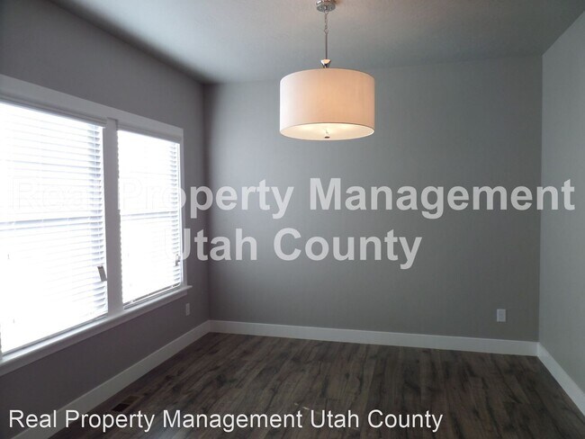 Building Photo - 3 br, 2.5 bath House - 5516 West Florence ...