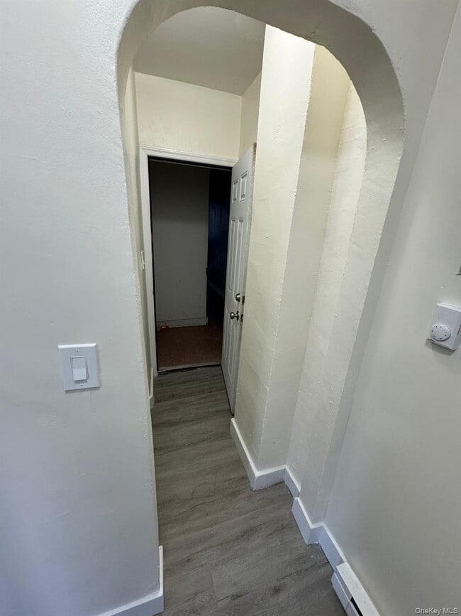 Building Photo - 43 Broadway