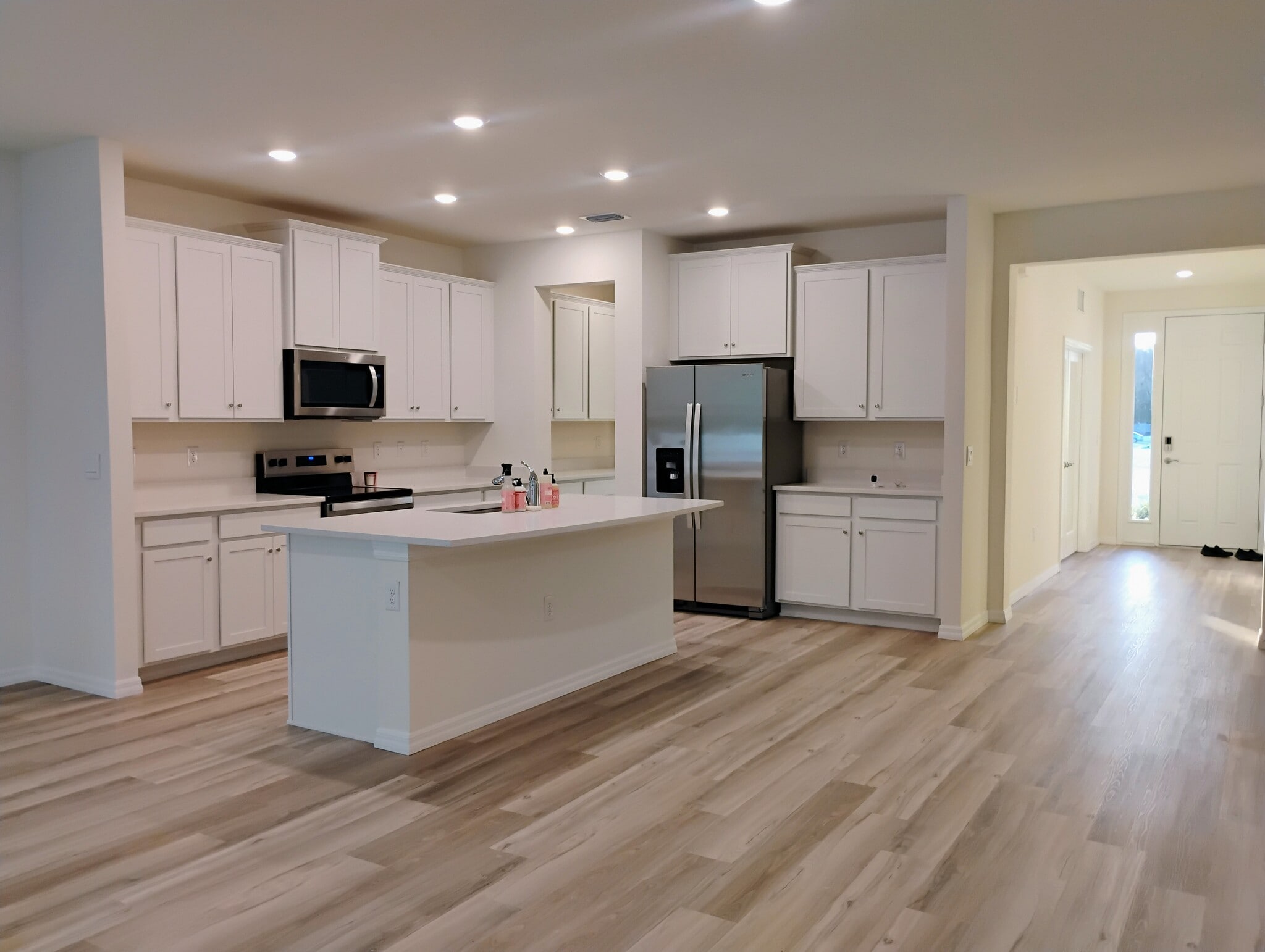 Building Photo - 5191 SW 52nd Dr