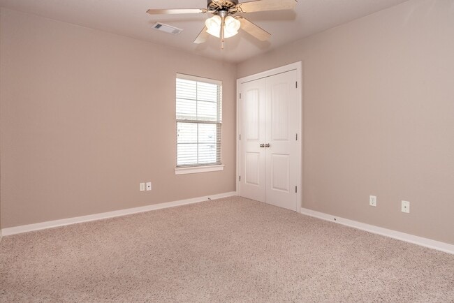 Building Photo - Stone Meadow Subdivision