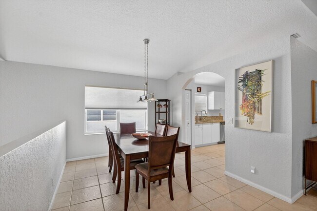 Building Photo - 7910 Laina Ln