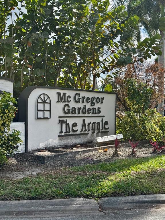 Building Photo - 6346 St Andrews Cir S