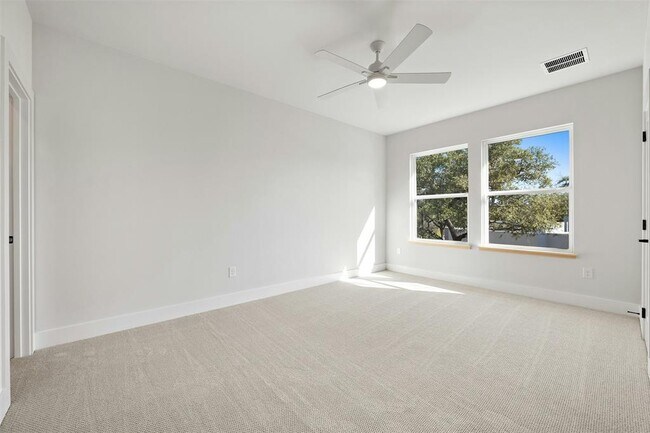 Building Photo - 1339 Allen Rd