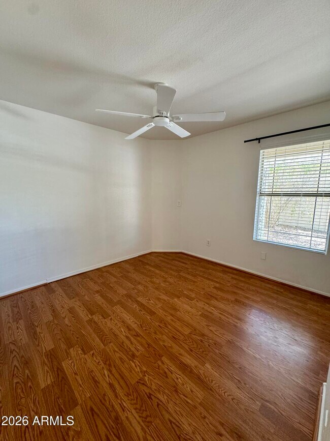 Building Photo - 6510 W Behrend Dr