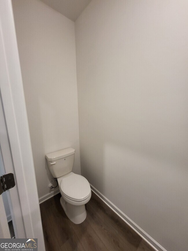 Building Photo - 248 Kenoot Dr