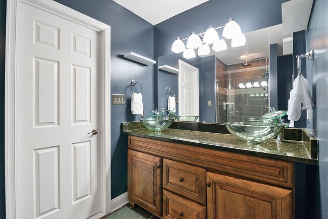 Building Photo - 5213 D St SE