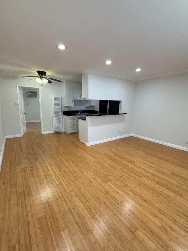 Building Photo - 4415 Inglewood Blvd
