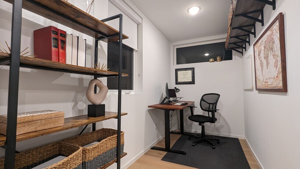 Building Photo - 2616 E Yesler Way