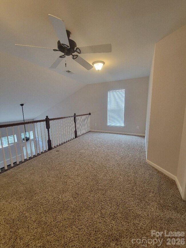Building Photo - 2339 Whitford Ln