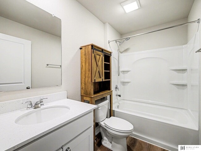 Building Photo - 17814 Hampton Dr