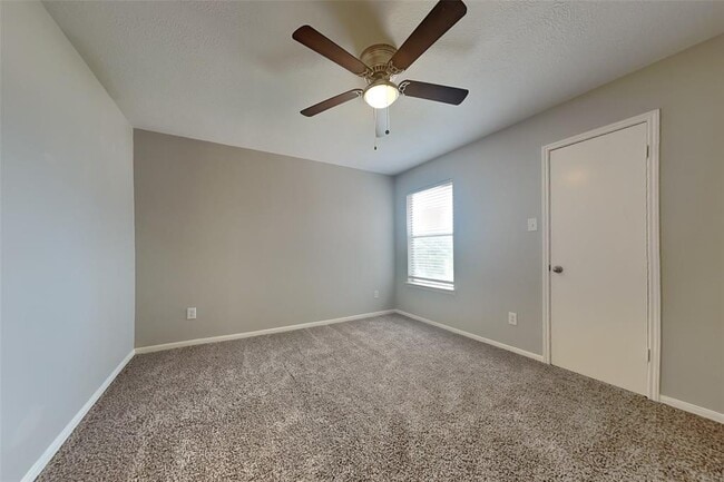 Building Photo - 12258 Cardston Ct