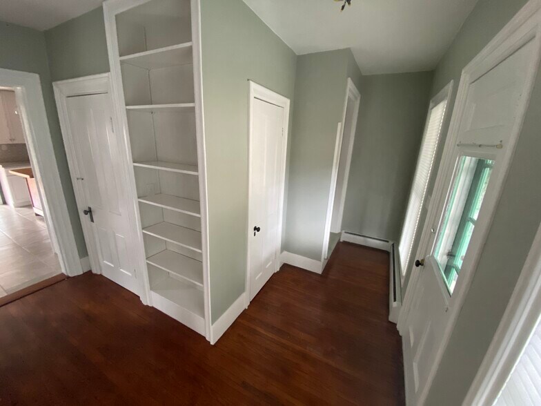 Building Photo - 437 Prospect Ave