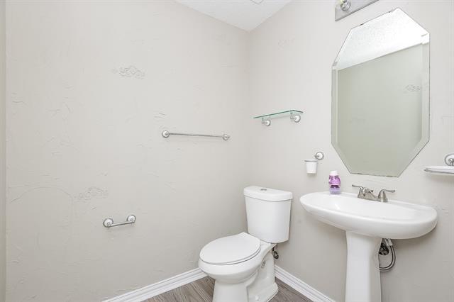 Building Photo - 4612 Palm Ridge Dr