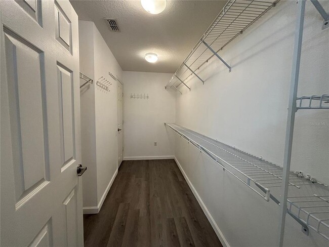 Building Photo - 6019 Bay Valley Ct