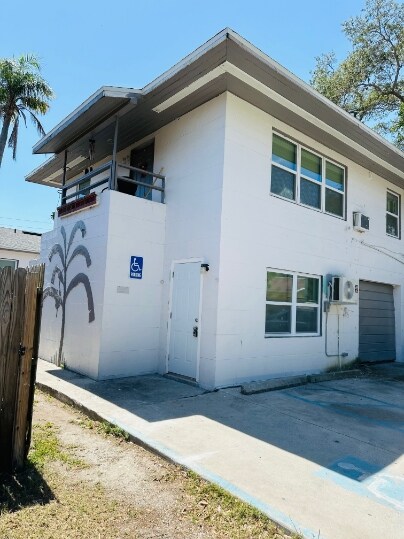 Building Photo - 767-767 22nd Ave S