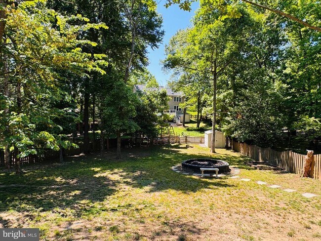 Building Photo - 5 Averil Ct