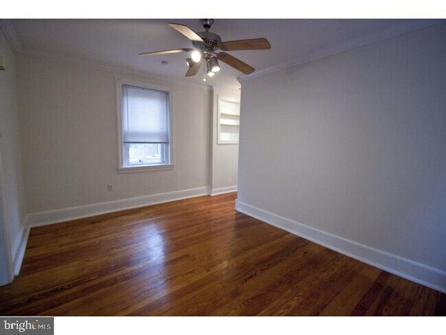 Building Photo - 541 Old Elm St
