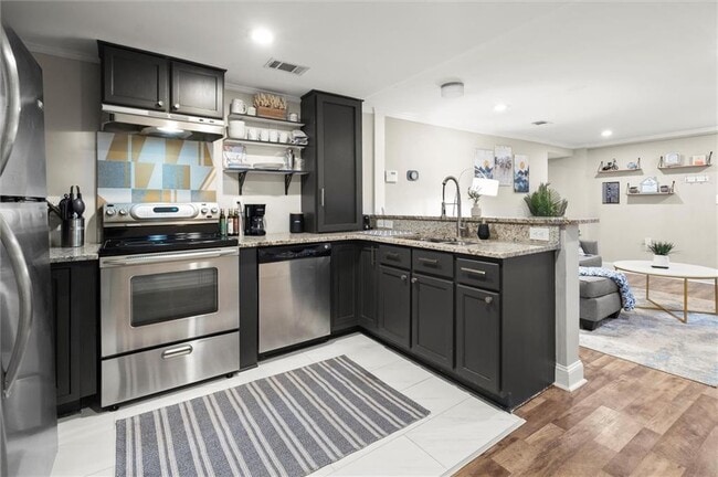 Building Photo - 153 Randolph St NE