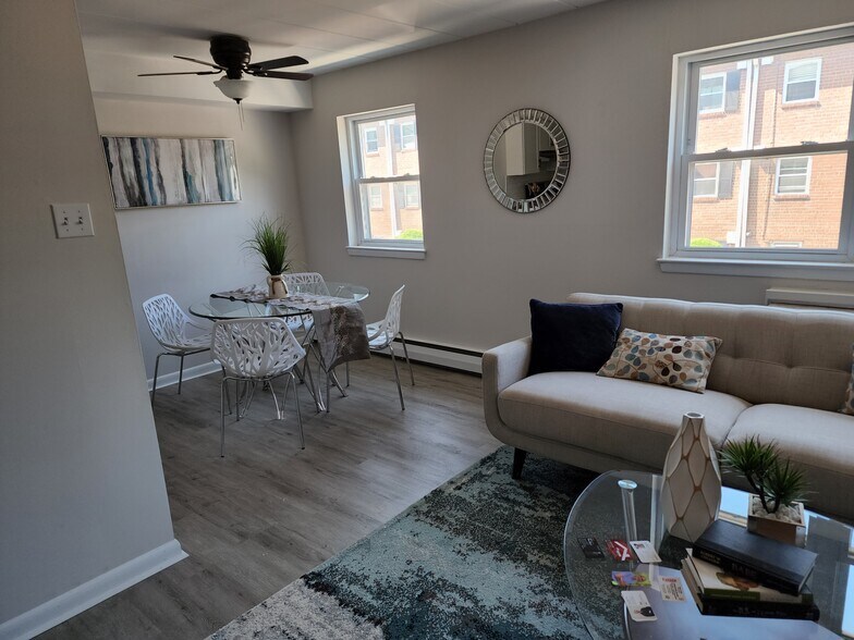 Brand New Floor - 1 Radnor Dr