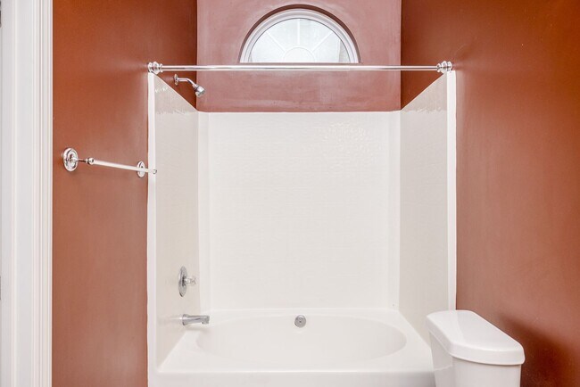 Building Photo - 435 Snead Way