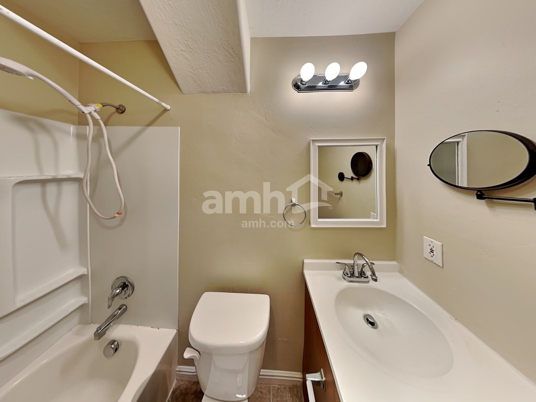 Building Photo - 1659 W 1065 S