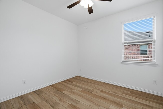 Building Photo - 1312 Pistachio Dr