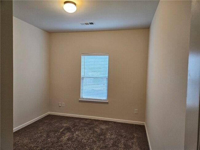 Building Photo - 649 Oakside Pl