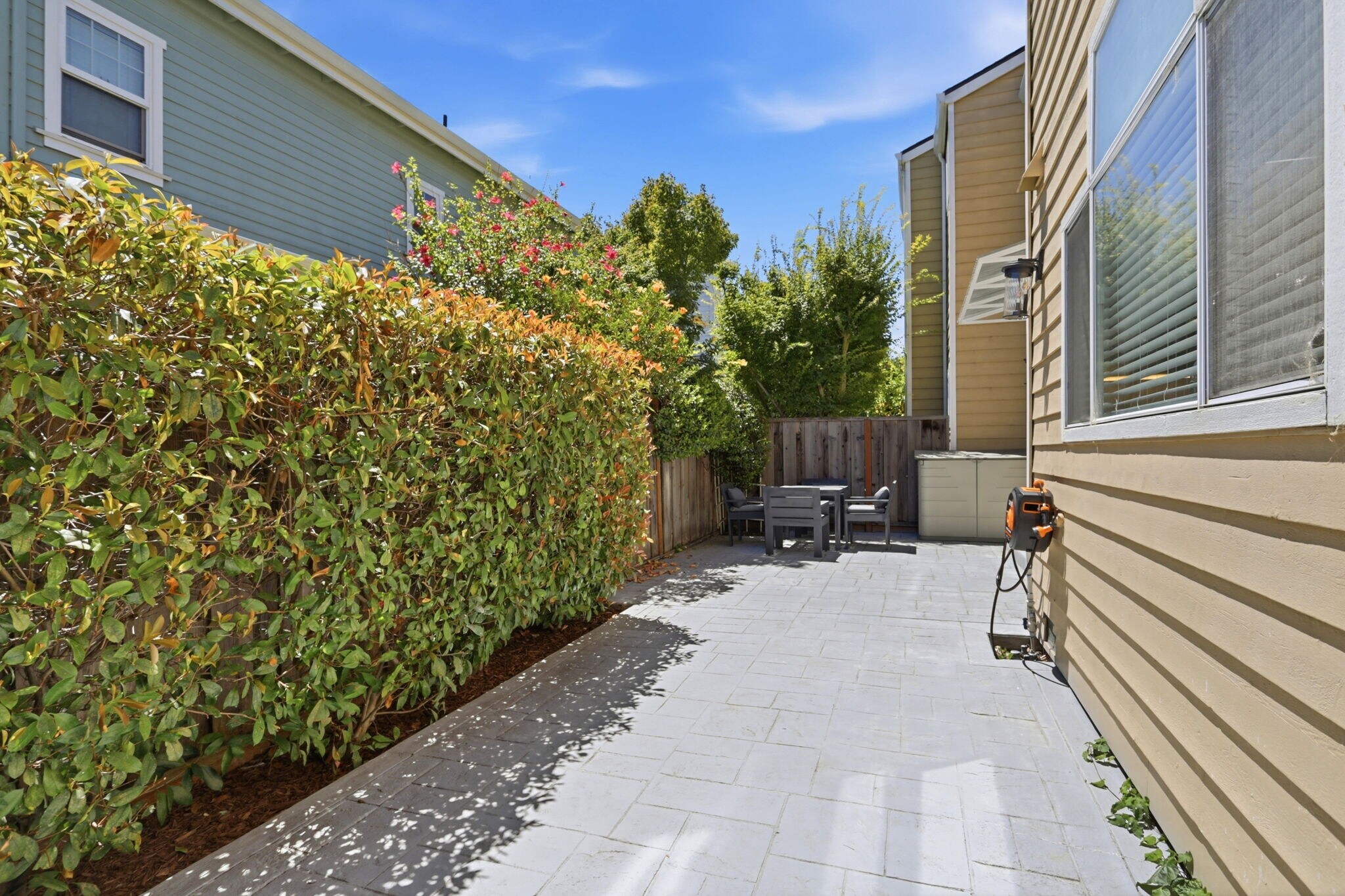 Building Photo - 1104 Lautrec Ter