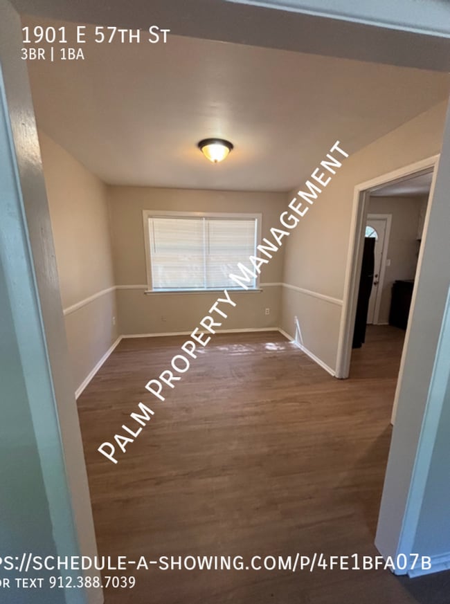 Building Photo - 1901 E 57th St