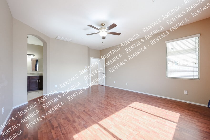Building Photo - 7414 N 88th Ln