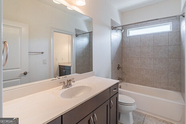 Building Photo - 829 Adler Ct