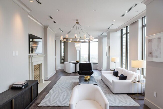 Building Photo - 3376 Peachtree Rd NE