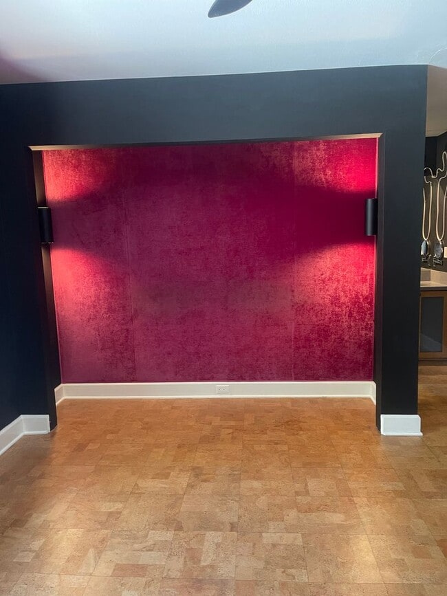 Building Photo - Hollywood Luxury 2 Bed Condo!