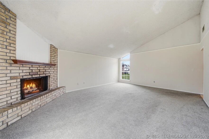 Building Photo - 6738 S 78th East Ave