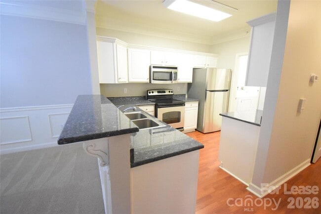 Building Photo - 16423 Golden River Ln