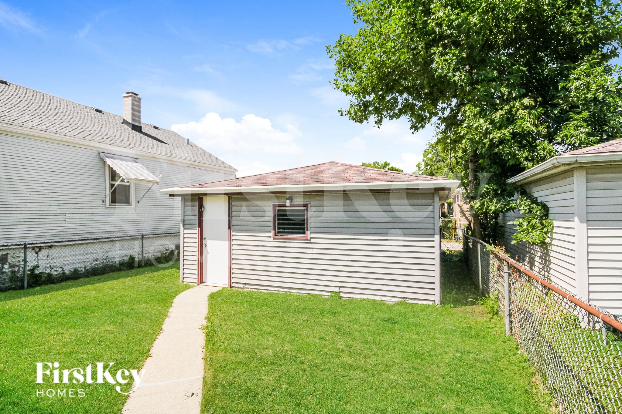 Building Photo - 7744 Lotus Ave