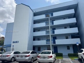 Building Photo - 9440 Fontainebleau Blvd