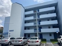 Building Photo - 9440 Fontainebleau Blvd