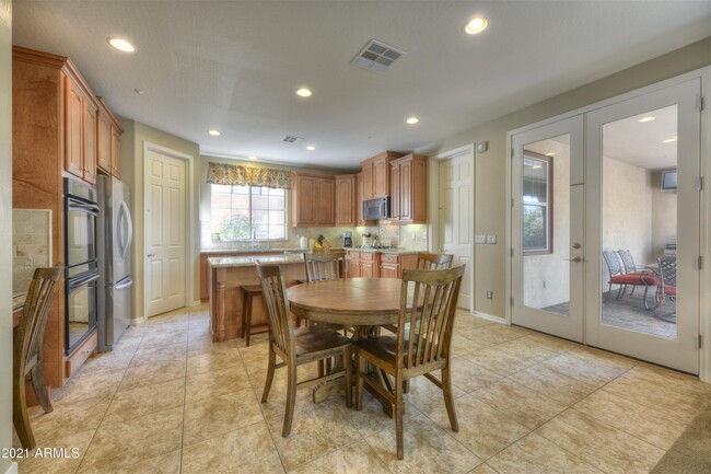 Building Photo - 9273 E Western Saddle Way
