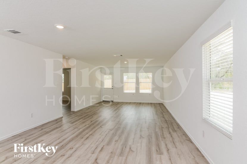 Building Photo - 10219 Ickham Ml Ct