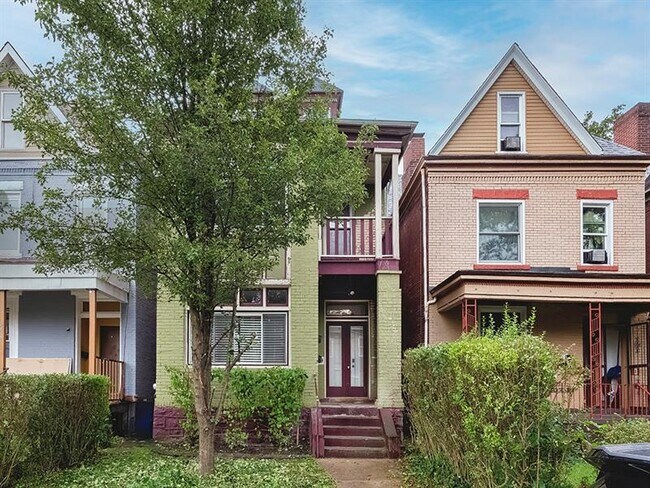 Primary Photo - 628 N Euclid Ave