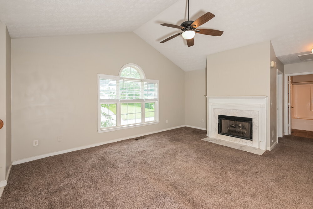 Building Photo - 577 Paradise Cir