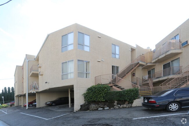 Building Photo - 3217 Cheviot Vista Pl