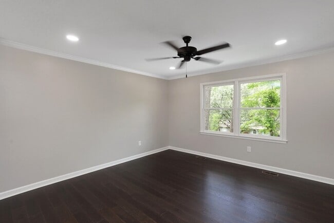 Building Photo - 5113 Crowley Dr