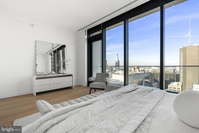 Building Photo - 210 S 12th St