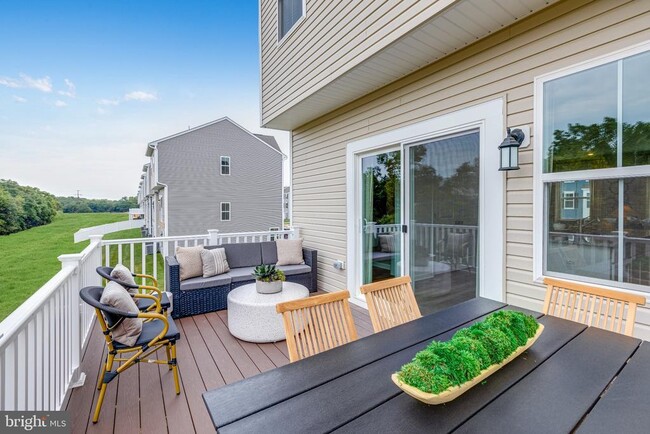 Building Photo - 1230 Red Clover Ln