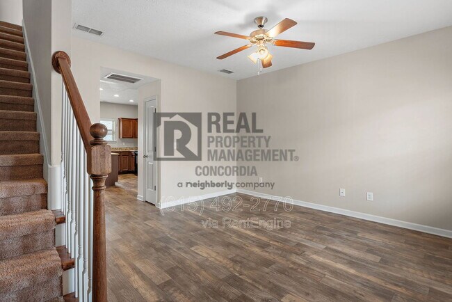 Building Photo - 1702 Sprucedale Dr