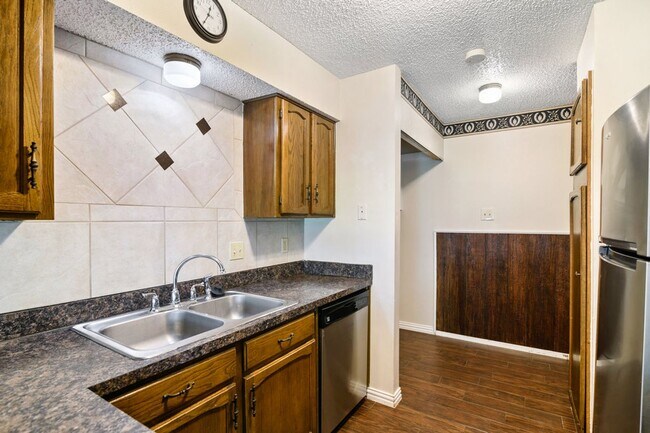 Building Photo - Nice 3 Bedroom Home Located in Plano, Texas!